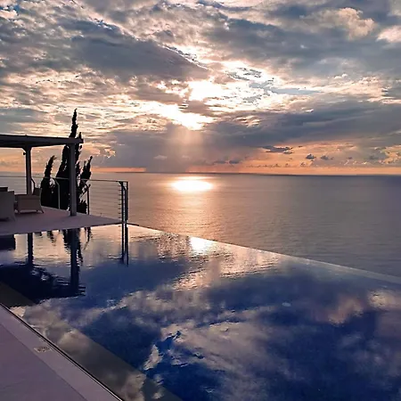 Okeanos Vine Luxury Villa