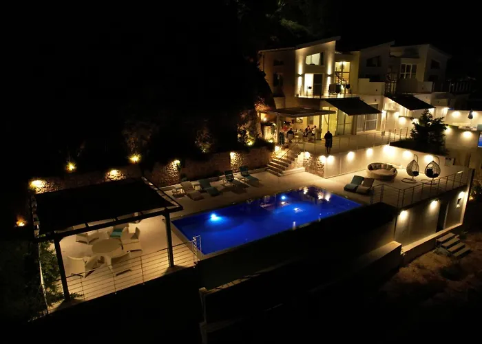 Vilă Okeanos Vine Luxury Athánion