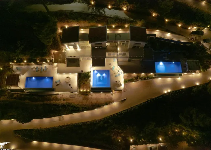 Okeanos Vine Luxury
