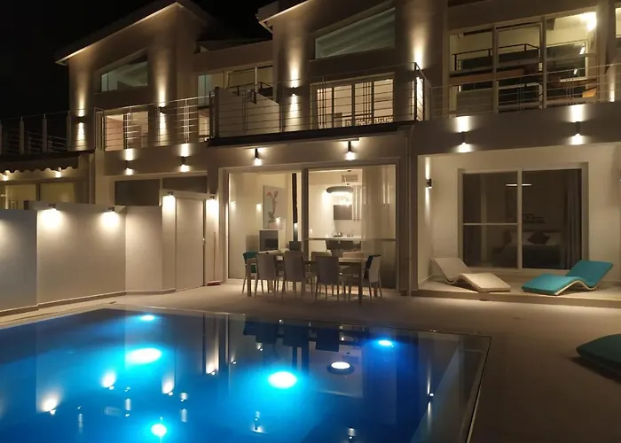 Okeanos Vine Luxury